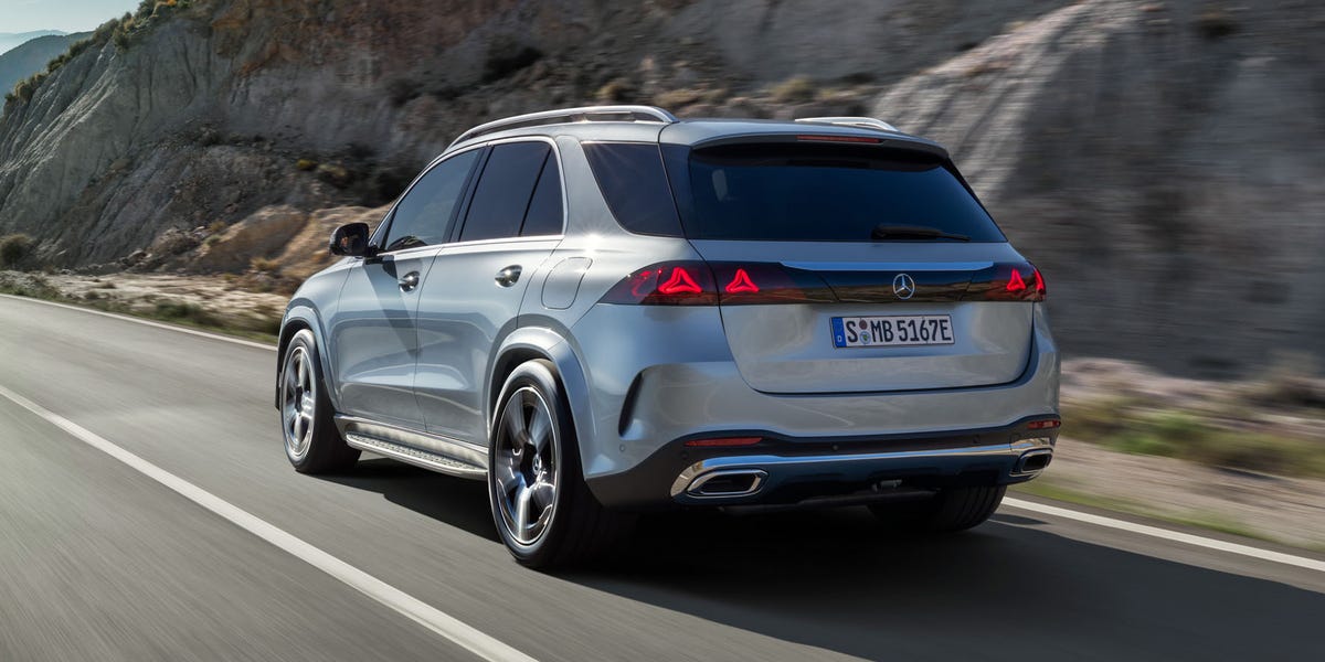 View Exterior Photos of the 2027 Mercedes-Benz GLE-Class Hybrid