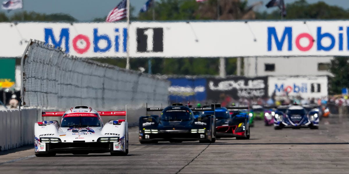 Porsche Penske Runs 1-2 at Halfway Mark of 12 Hours of Sebring