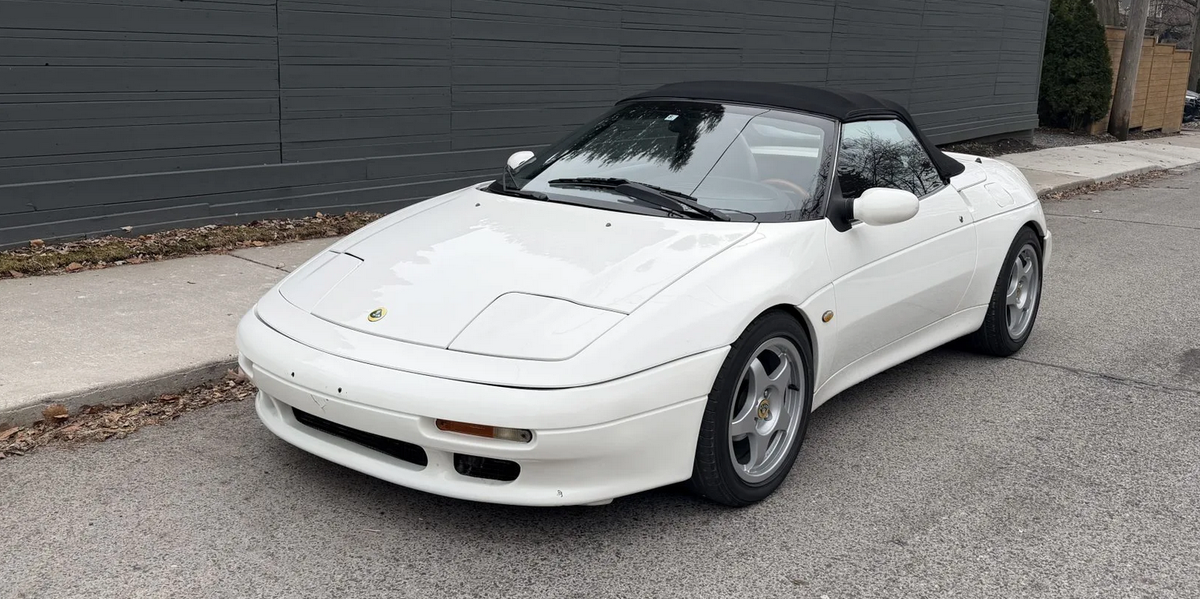 This Roadster on Bring a Trailer Will Fool Just About Everyone