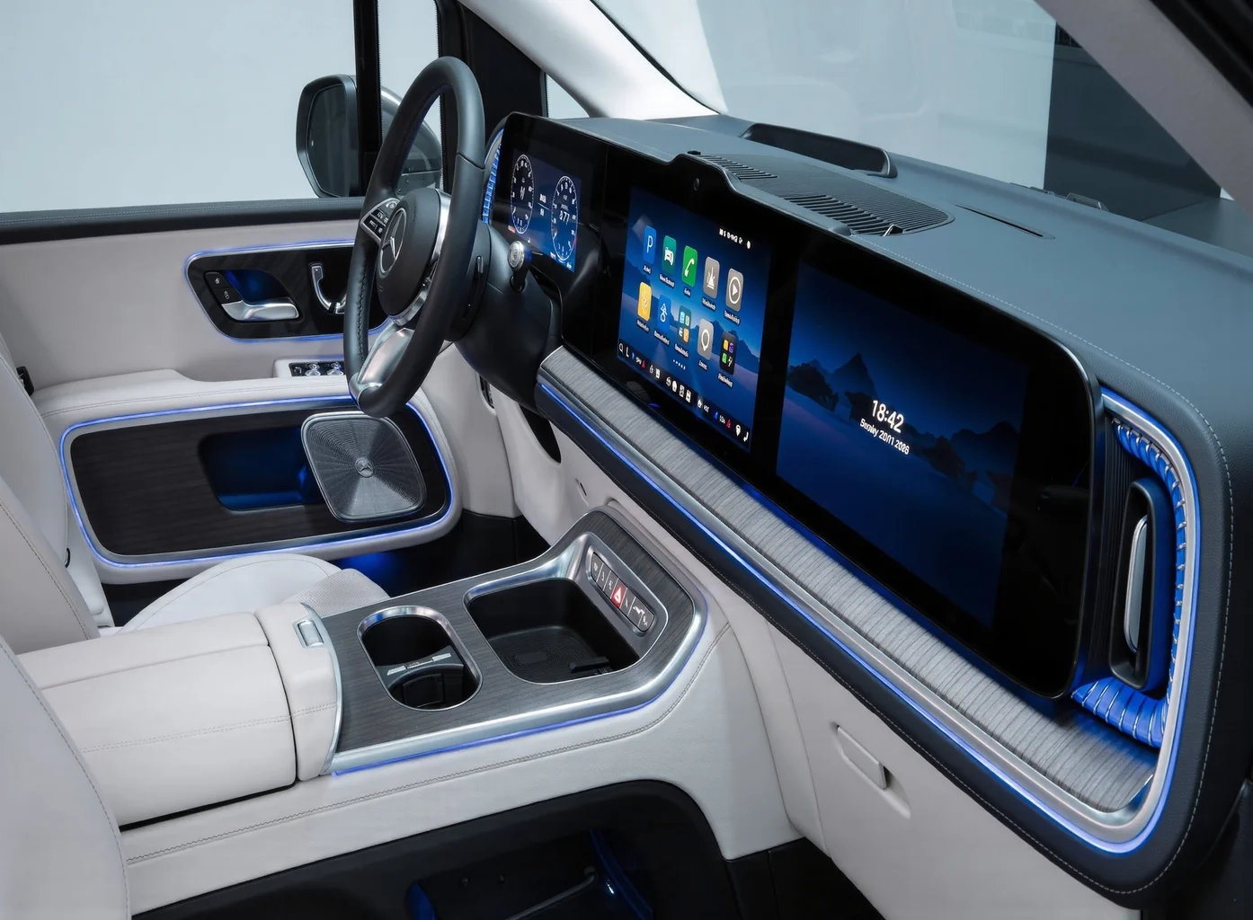 賓士VLE-Class電動廂型車2028年美國上市，企業重組與AMG PHEV召回同步進行