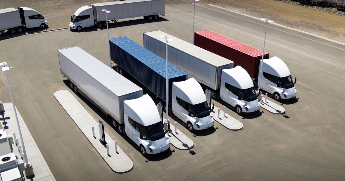 Tesla reveals final Semi specs with two trims ahead of customer deliveries